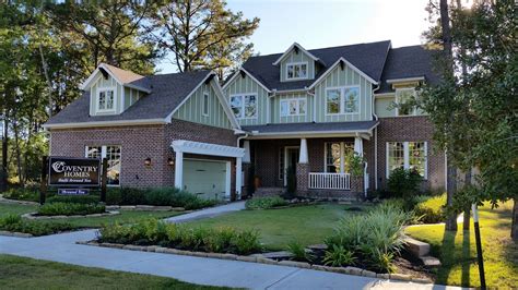 builders in creekside the woodlands.